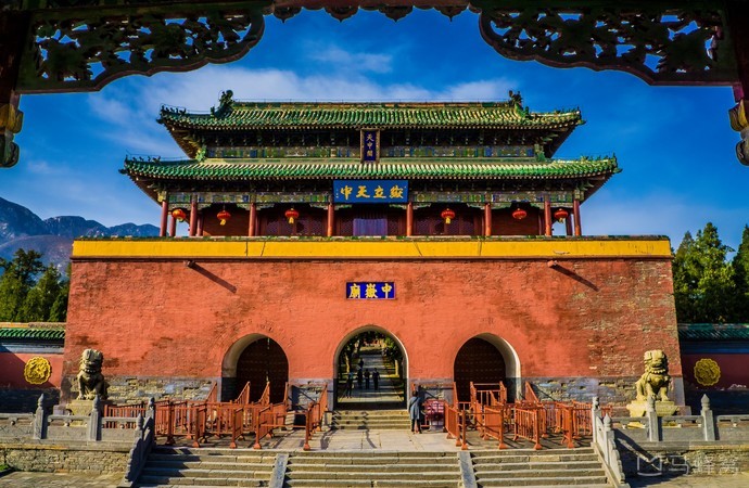 嵩山中岳庙
