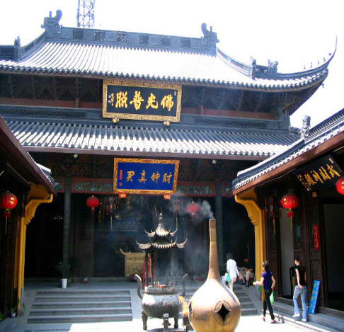 杭州北高峰山巅灵顺寺