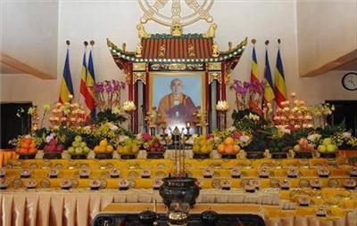 香港观宗寺举行纪念觉光长老诞辰九十六周年回向法会