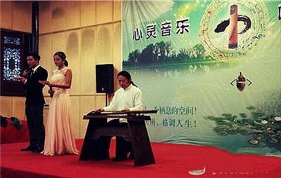 马常胜低调入川义演 圣水寺音乐会感动乐迷