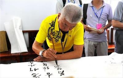 香港诗词学会书法交流活动在深圳弘法寺佛学院举行