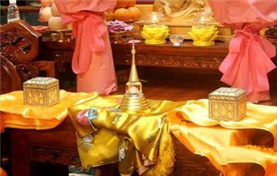 鹰潭月岩禅寺迎请佛陀真骨舍利 四众弟子欢喜瞻仰