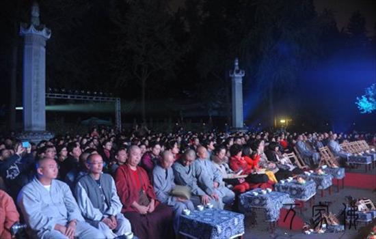 马常胜古琴吟唱音乐会正在成皆文殊院奏响