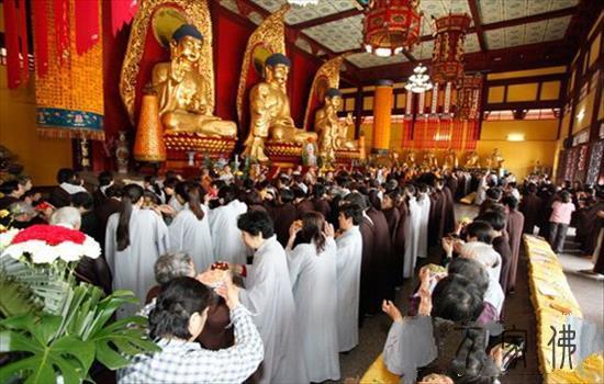 黄梅四祖寺举行“净慧少老示寂两周年”逃思歌颂fahui