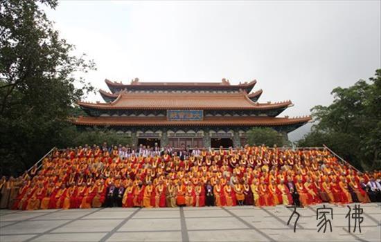 喷鼻港宝莲禅寺举行万佛宝殿降成开光庆典活动