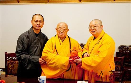 黄石市东圆琉璃宝塔考察团一行参访常州天宁寺