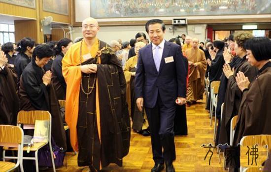 喷鼻港没有俗观宗寺、喷鼻海正觉莲社举行“纪念抗和胜利七十周年祷告和仄fahui”