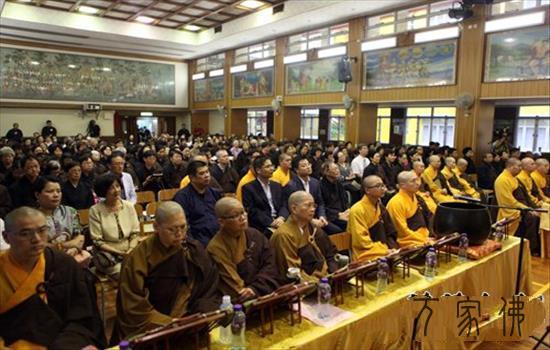 喷鼻港没有俗观宗寺、喷鼻海正觉莲社举行“纪念抗和胜利七十周年祷告和仄fahui”