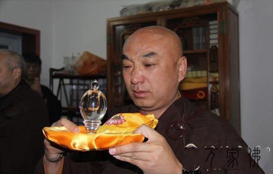 黑龙江海林报恩寺举行迎请惟贤少老舍利fahui