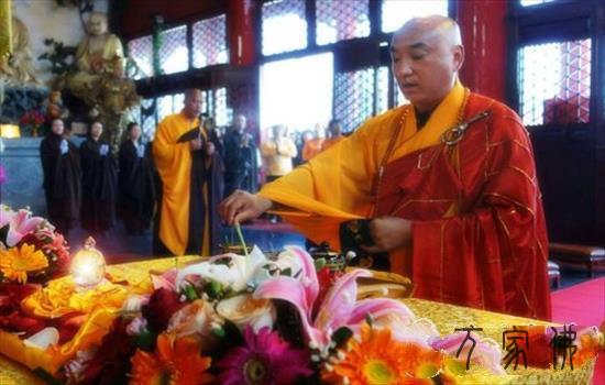 黑龙江海林报恩寺举行迎请惟贤少老舍利fahui