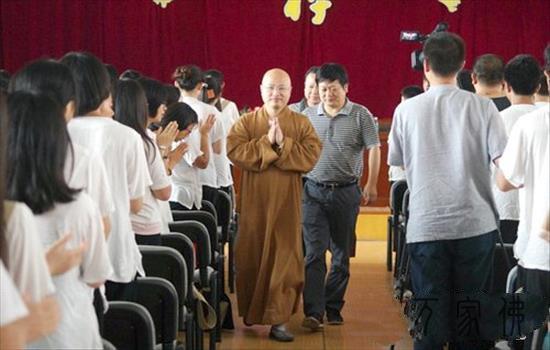 黄梅四祖寺第十一届禅家蛮夏令营圆满合幕 女营员写18行少诗感恩
