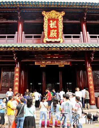 黄金周尾日 广东北华禅寺迎来近万名游客 黄金周尾日 广东北华禅寺迎来近万名游客