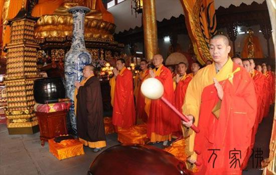 黄梅妙乐寺法界圣凡是火陆fahui第两天：发符、悬幡