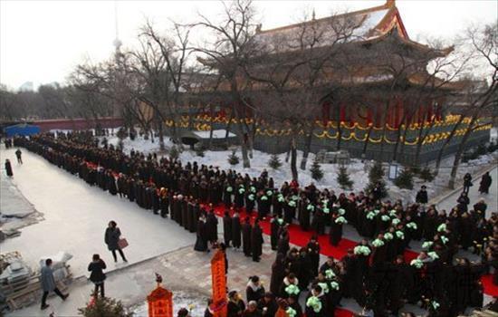 黑龙江年夜庆果城寺举行果成老法师法体移灵仪式