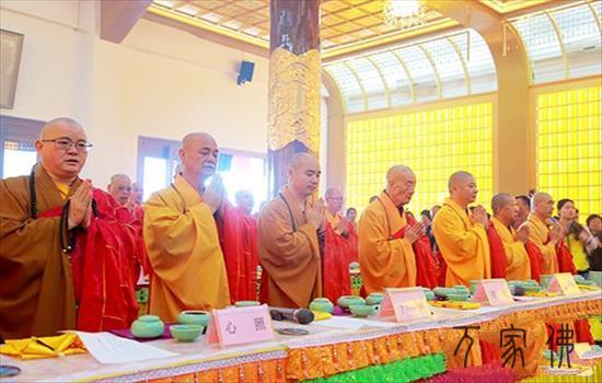 黄檗宗风丕振   虎溪祖庭重光——五圆佛殿、佛母年夜孔雀明王殿降成