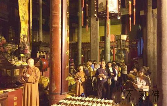 喷鼻港没有俗观宗寺宏明年夜和尚携朝山团朝拜山西五台山