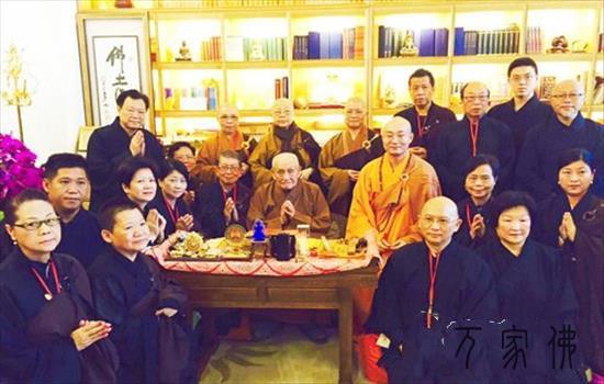 喷鼻港没有俗观宗寺宏明年夜和尚携朝山团朝拜山西五台山