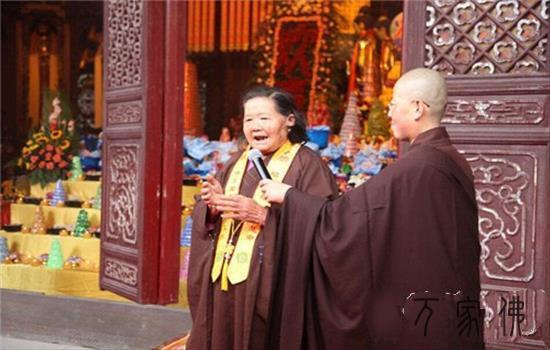黑龙江年夜庆果城寺七月十五盂兰盆fahui圆满