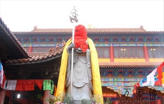 马鞍山临溪寺举行露天天藏王菩萨圣像开光仪式暨尾期天藏家蛮节