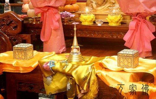 鹰潭月岩禅寺迎请佛陀真骨舍利 四众dizi悲喜瞻仰