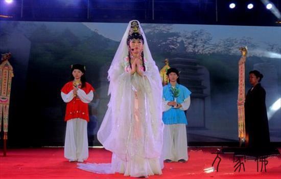 鹰潭月岩禅寺：一场洗涤心灵的梵教梵呗早会