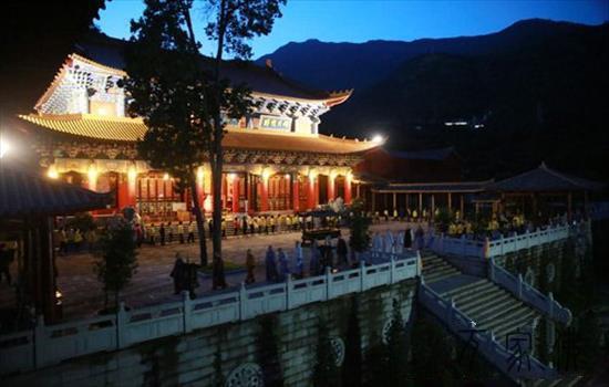 鸡脚山九莲寺“浑凉天”夏令营  一天的禅教死活