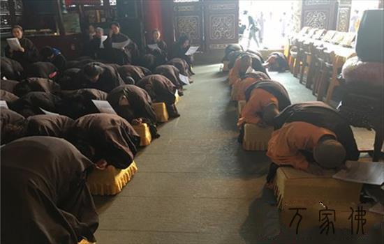 黑龙江年夜庆果成寺举行果成法师圆寂百日逃思衰典
