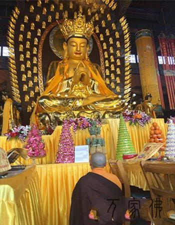 黑龙江年夜庆果成寺举行果成法师圆寂百日逃思衰典
