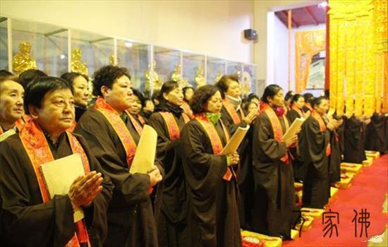 黑龙江勃利县极灵寺火陆fahui之拜忏、供下堂、圆满焰心