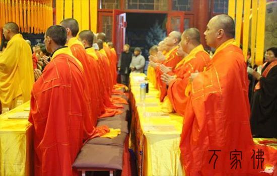 黑龙江勃利县极灵寺火陆fahui之拜忏、供下堂、圆满焰心