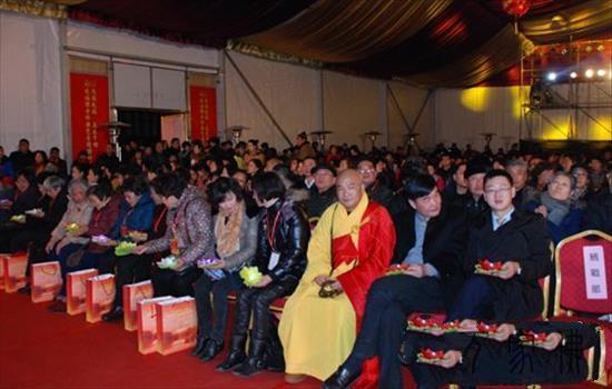 鸿韵延福 标致千灯 2013延福寺佛乐梵音碰钟祈福早会