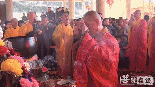 黄山紧山寺举行年夜雄宝殿上梁祈福fahui